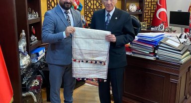 Roman toplumu projelerini Devlet Bahçeli'yle anlattılar