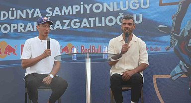 TOPRAK RAZGATLIOĞLU 3. KEZ DÜNYA ŞAMPİYONU OLDU, HEDEF MOTO GP ŞAMPİYONLUĞU