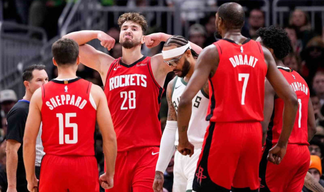 Alperenli Houston Rockets, Milwaukee Bucks'ı 122-115 yendi