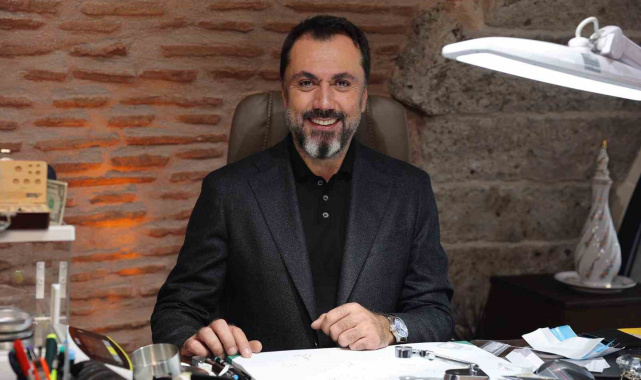 Altın 4 bin 232 dolar seviyesinde dengede: "Sessizlik çoğu zaman yeni bir yükseliş dalgasının habercisidir"
