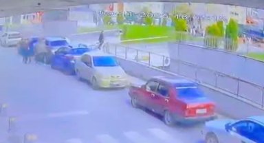 Arnavutköy'de 13 yaşındaki çocuk, parkta bıçaklandı