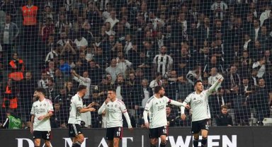 Emirhan Topçu bu sezon ilk golünü Fenerbahçe'ye attı