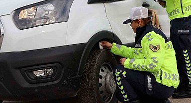 Jandarmadan kış lastiği denetimi