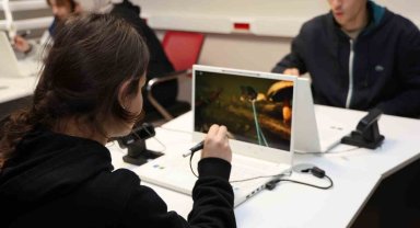 Liseli gençler Düzce Üniversitesi'ni inceledi Safir Koleji