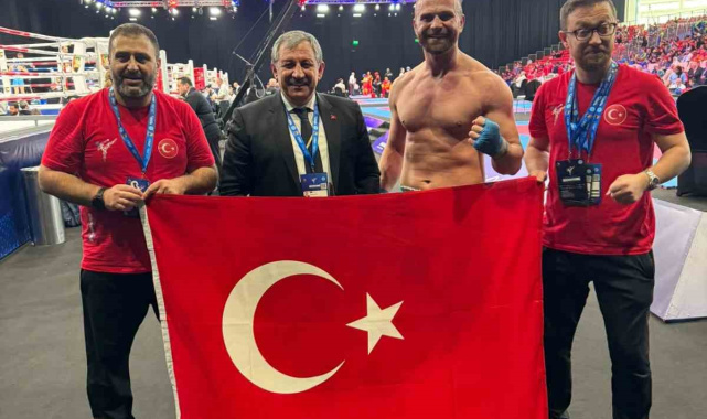 Milli kick boksçu Kadir Yıldırım, dünya şampiyonu oldu