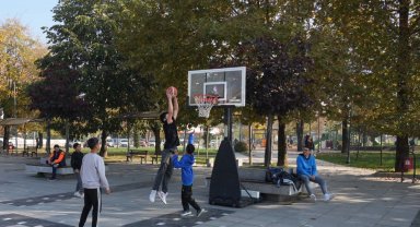 Okula mola, spora fora etkinliğiyle gençler spora doydu