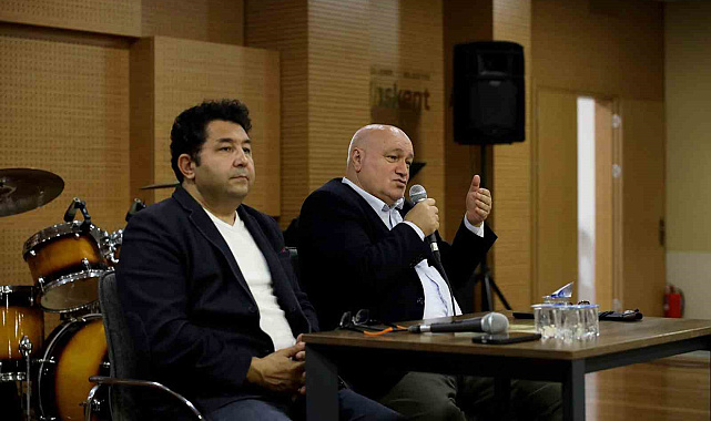 Prof. Dr. Taşağıl, Sakarya'da erken dönem Türk devletlerini anlattı