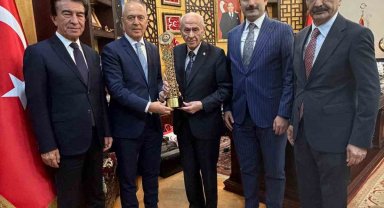 Türkiye Bisiklet Federasyonu'ndan MHP Genel Başkanı Devlet Bahçeli'ye ziyaret