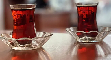 Uzun Ömrün Sırrı: Su, Kahve ve Çay!