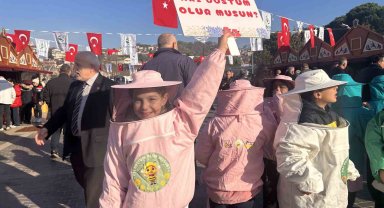 "10. Geleneksel Beykoz Bal Festivali" vatandaşları lezzet ve doğallıkla buluşturdu
