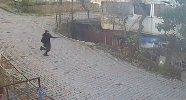 Arnavutköy'de film sahnelerini aratmayan gasp: Kaçan şüpheli "Ayağına sıkarım" diye tehdit etti