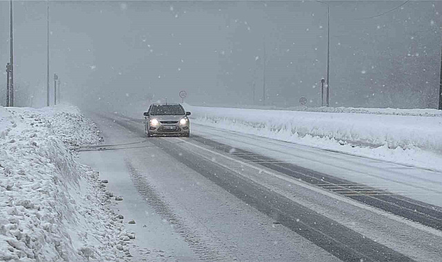 Bolu Dağı'nda kar yağışı yeniden başladı