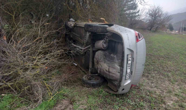 Bolu'da takla atan otomobil metrelerce sürüklendi
