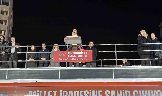CHP Genel Başkanı Özgür Özel, Güngören'deki mitinge katıldı