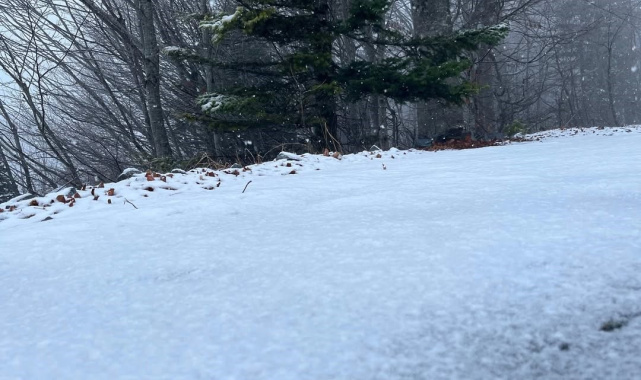 Kartepe beyaza büründü, kartpostallık görüntüler ortaya çıktı