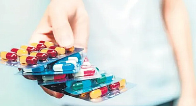 Komşu Tavsiyesiyle Antibiyotik Almayın: Bağırsak Sağlığı 6 Ay Bozuluyor