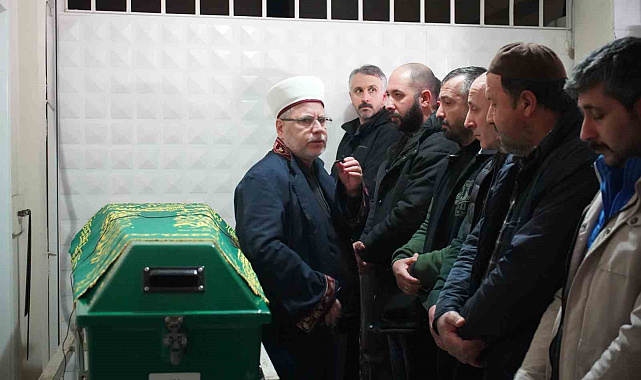 Bulgaristan'daki kazada hayatını kaybeden tır sürücüsü, Sakarya'da defnedildi