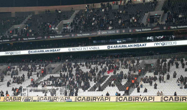 Dolmabahçe'de 'istifa' sesleri!