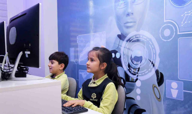 İhlas Koleji, "Yapay Zekâ Ofisi" ile eğitimin geleceğini tasarlıyor