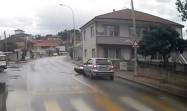 Otomobilin çarptığı yaşlı kadın hayatını kaybetti