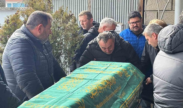 Otoyoldaki feci kazada ölen genç son yolculuğuna uğurlandı