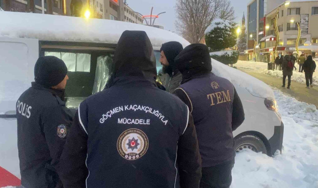 Bolu'da 21 kaçak göçmen yakalandı