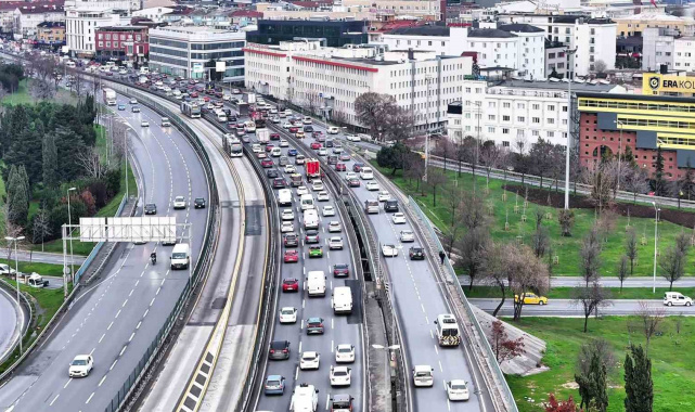 İstanbul trafiğine kaza etkisi