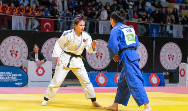 Kağıtsporlu judoculardan 13 madalya