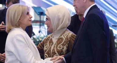 Cumhurbaşkanı Erdoğan: "Her kim, kadına ve çocuğa şiddet uyguluyorsa, zulmediyorsa insanlıktan nasibini almamış demektir"