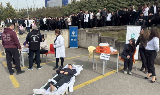 Deprem Haftası etkinlikleriyle 2 bin 700 kişiye afet bilinci aşılandı