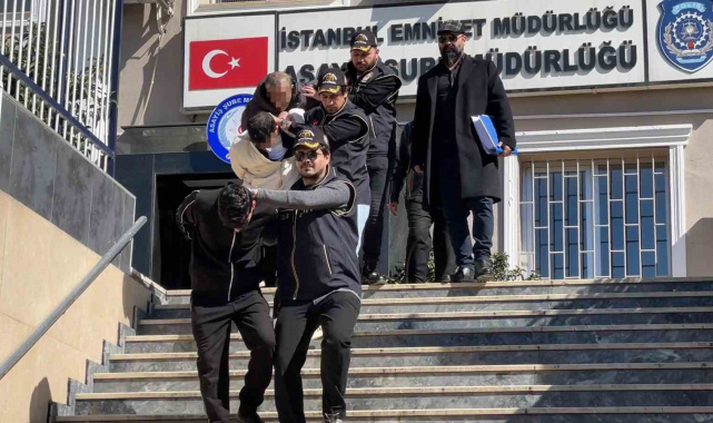 Kadıköy'de ev sahibi ve bakıcıyı bağlayıp 1 milyon TL çaldılar: Şüpheli yurt dışına kaçarken yakalandı