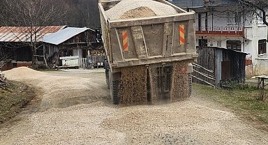 Yol bakım çalışmaları sürüyor