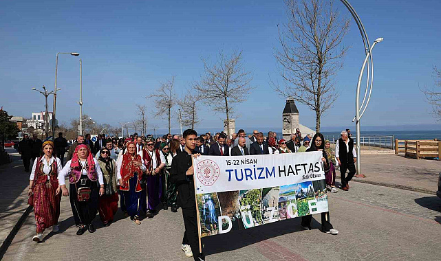 Akçakoca'nın Geleceğine Işık Tutan "Akçakoca Turizm ve Ekonomi Sempozyumu" Başladı