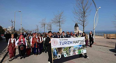 Akçakoca'nın Geleceğine Işık Tutan "Akçakoca Turizm ve Ekonomi Sempozyumu" Başladı