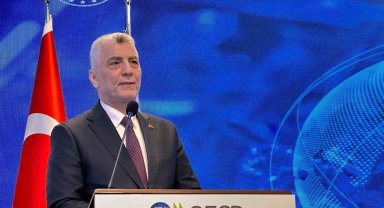 Bakan Bolat'tan kritik minerallere erişim için küresel iş birliği çağrısı