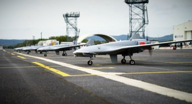 Baykar'ın yeni nesil platformları K2 kamikaze İHA ve Sivrisinek dolanan mühimmat sahaya çıktı