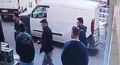 Bayrampaşa'da baba ve oğlu, eski çalışanın iş yerini bastı; iş görüşmesine gelen kişi vuruldu