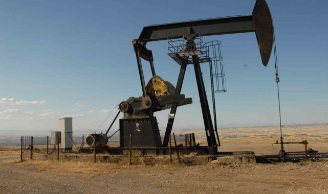 Brent petrol 125 doları aştı