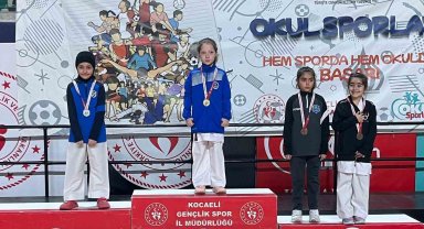 Çayırova'ya karatede 15 madalya birden