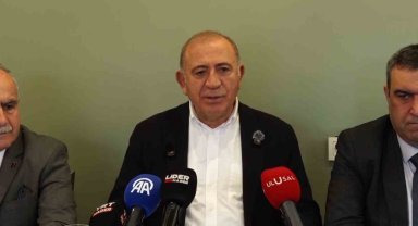 CHP'li Gürsel Tekin: "Seçim Kurulu'na soruyorum; bu mühür, karar defteri kimde. Bizde"