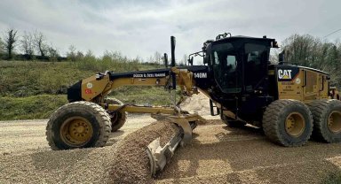 Düzce'de köy yollarında çalışmalar hız kazandı