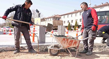 Emniyet kavşağı yenileniyor