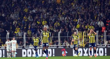 Fenerbahçe, derbiye puan kaybıyla gidiyor