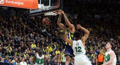 Fenerbahçe seride 2-0 öne geçti