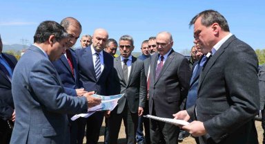 Gümrük Müdürlüğü proje sahası bakanlık heyetiyle incelendi