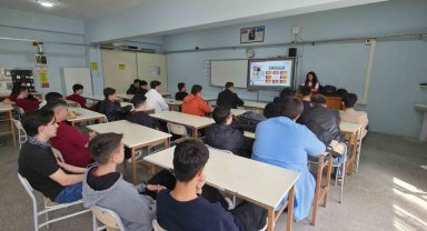 Lise sıralarında yapay zeka mesaisi