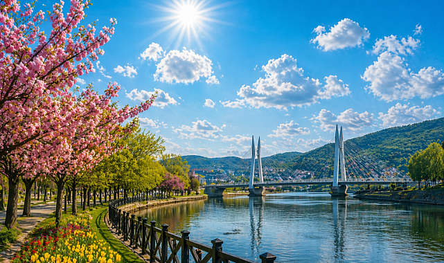 Sakarya’da Hafta Sonu Bahar Zirvesi: 23 Dereceyi Görecek, Sonra Ani Serinlik!