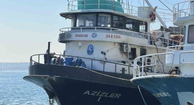 Sarıyer'de balıkçı teknesinden alevler yükseldi