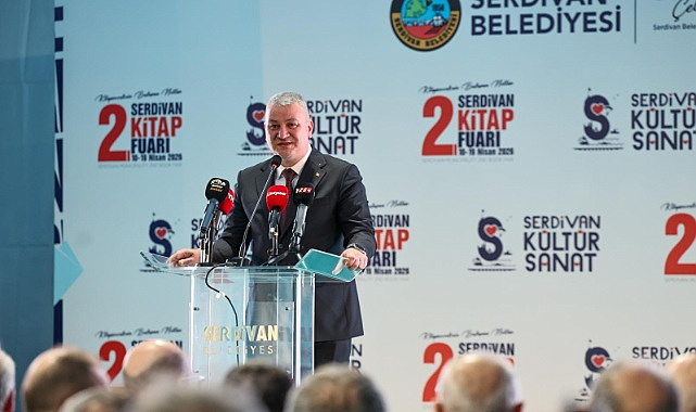 Serdivan kitap fuarı’na ziyaretçi akını! 10 günde yüzbinler buluştu