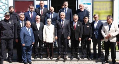 Vali Makas'tan Cumayeri'ne sorunları yerinde dinledi